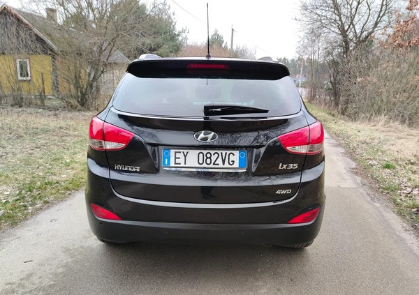 Hyundai ix35 cena 38900 przebieg: 189500, rok produkcji 2010 z Staszów małe 781